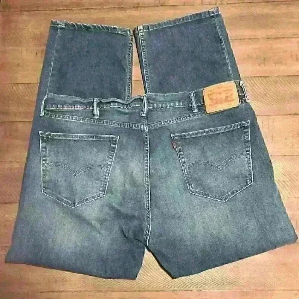 Levi's Jeans 505 Regular Straight Medium wash denim Sz‎ 40x30